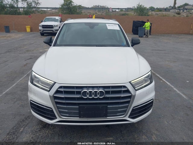 WA1ANAFY9J2007957 Audi Q5 2.0t Premium/2.0t Tech Premium