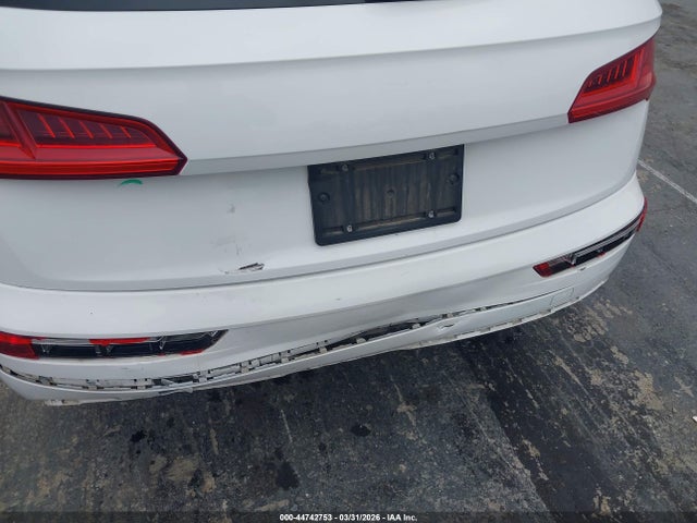 WA1ANAFY9J2007957 Audi Q5 2.0t Premium/2.0t Tech Premium
