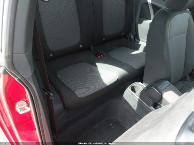 2018 Volkswagen Beetle 2.0t Coast/2.0t S მანქანა იყიდება აუქციონზე, vin: 3VWFD7AT3JM704785, აუქციონის ნომერი: 44742773