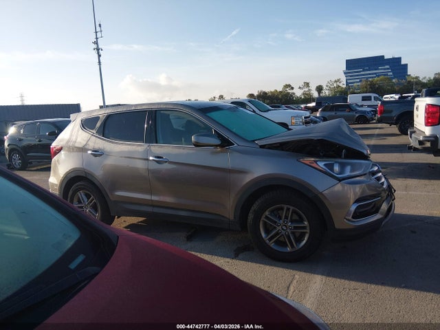 5NMZTDLB8HH002092 Hyundai Santa Fe Sport 2.4l