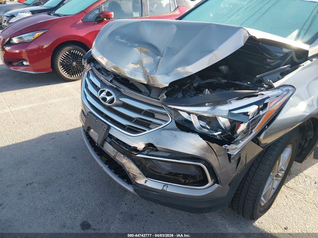 5NMZTDLB8HH002092 Hyundai Santa Fe Sport 2.4l