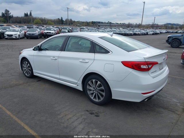 Hyundai Sonata Sport 2015 5NPE34AF4FH032730 Image 3