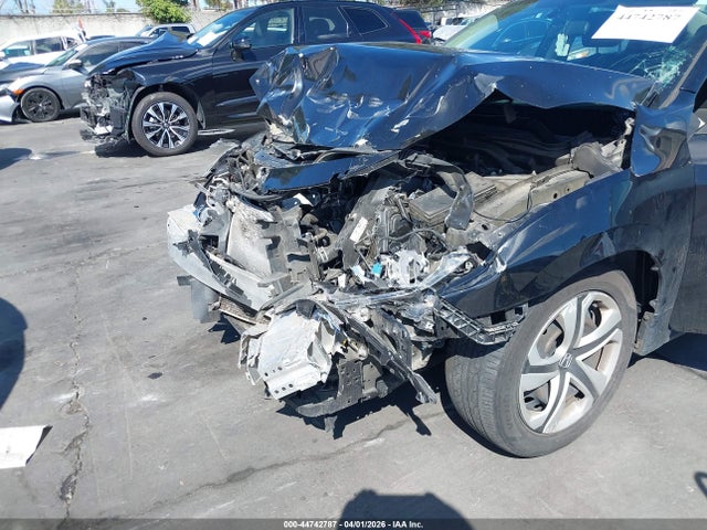 Продажа на аукционе авто 2018 Honda Civic Lx, vin: 2HGFC2F52JH568684, номер лота: 44742787