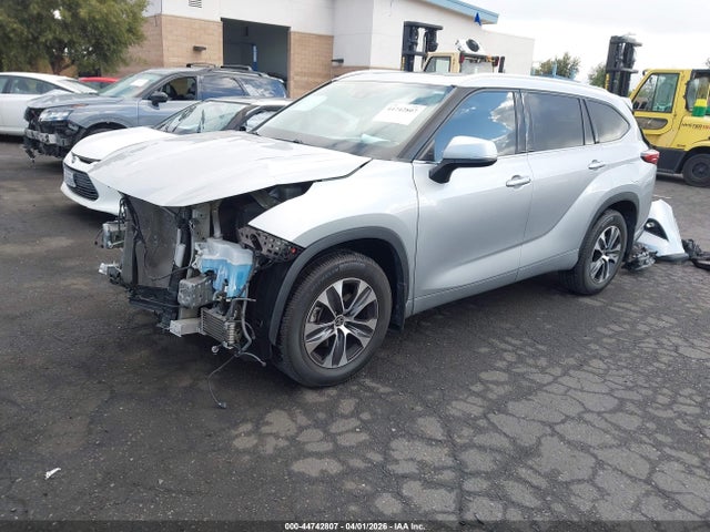 2022 TOYOTA HIGHLANDER 5TDHZRAH8NS102653 Photo 1