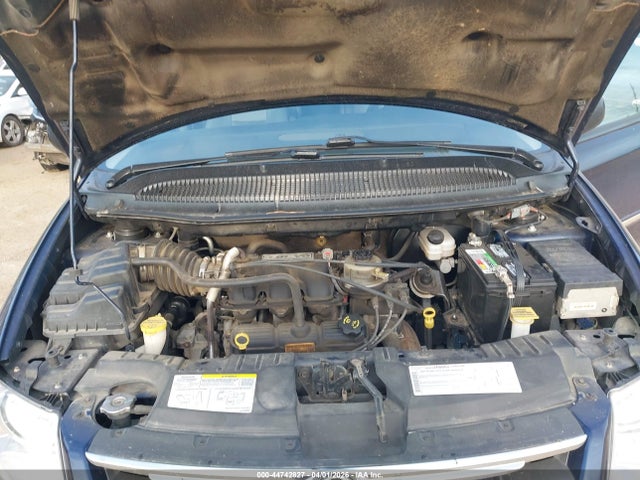 Продажа на аукционе авто 2005 Chrysler Town & Country Touring, vin: 2C4GP54L85R479258, номер лота: 44742827