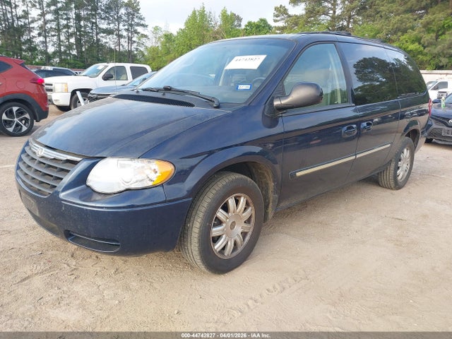 Продажа на аукционе авто 2005 Chrysler Town & Country Touring, vin: 2C4GP54L85R479258, номер лота: 44742827