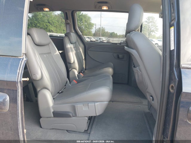 Продажа на аукционе авто 2005 Chrysler Town & Country Touring, vin: 2C4GP54L85R479258, номер лота: 44742827