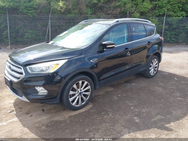 Ford Escape Titanium 2017 1FMCU9J93HUD55814 Image 2