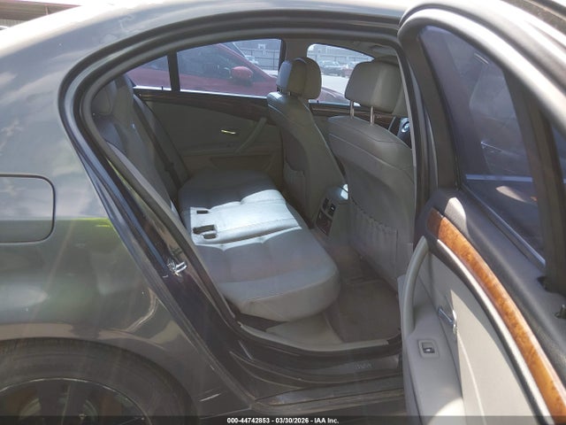 2009 Bmw 528i მანქანა იყიდება აუქციონზე, vin: WBANU53529C117523, აუქციონის ნომერი: 44742853