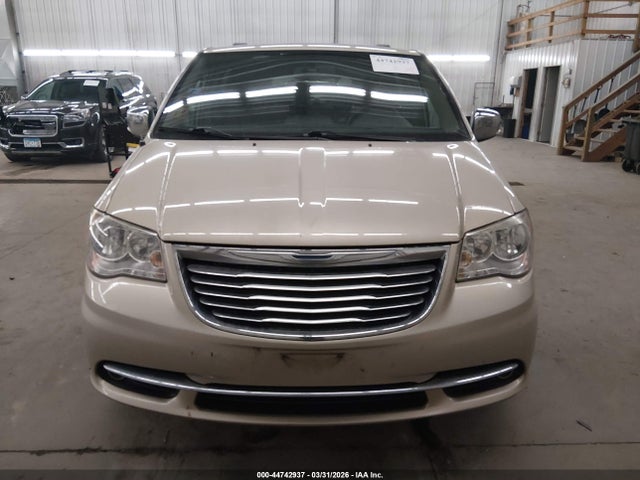2014 Chrysler Town & Country Touring-l მანქანა იყიდება აუქციონზე, vin: 2C4RC1CGXER464004, აუქციონის ნომერი: 44742937