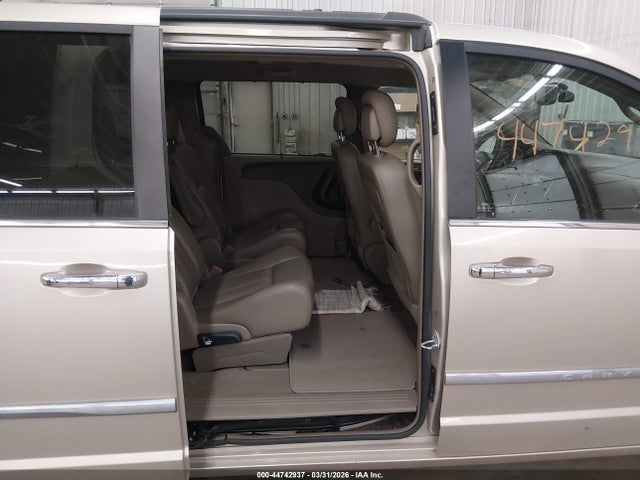 2014 Chrysler Town & Country Touring-l მანქანა იყიდება აუქციონზე, vin: 2C4RC1CGXER464004, აუქციონის ნომერი: 44742937