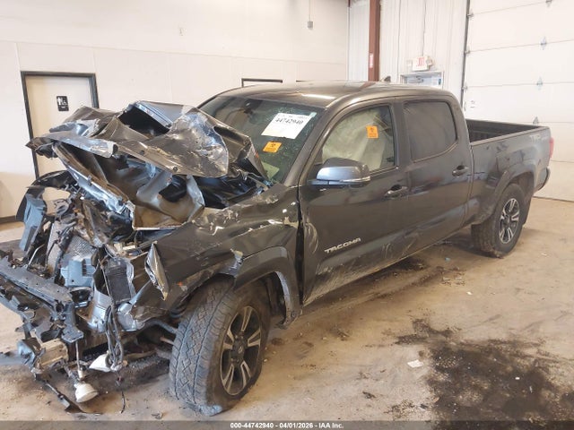 Продажа на аукционе авто 2016 Toyota Tacoma Sr5, vin: 5TFDZ5BN6GX002298, номер лота: 44742940