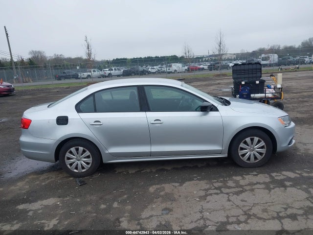 44742943 :رقم المزاد ، 3VW2K7AJ8EM215078 vin ، 2014 Volkswagen Jetta 2.0l S مزاد بيع