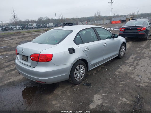 44742943 :رقم المزاد ، 3VW2K7AJ8EM215078 vin ، 2014 Volkswagen Jetta 2.0l S مزاد بيع