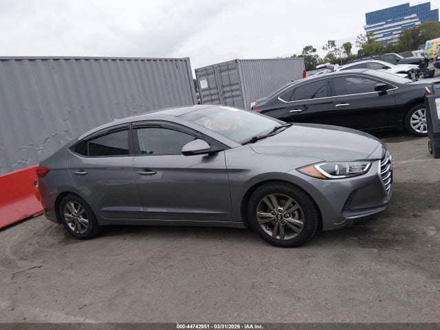 5NPD84LF7JH286676 Hyundai ELANTRA SEL