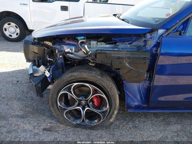 2022 ALFA ROMEO STELVIO ZASPAKBN7N7D26982 Photo 5