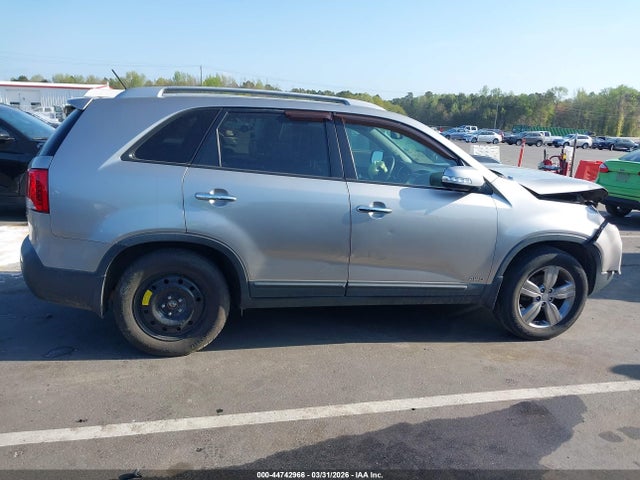 2013 Kia Sorento Ex მანქანა იყიდება აუქციონზე, vin: 5XYKUDA6XDG391827, აუქციონის ნომერი: 44742966