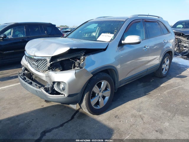 2013 Kia Sorento Ex მანქანა იყიდება აუქციონზე, vin: 5XYKUDA6XDG391827, აუქციონის ნომერი: 44742966