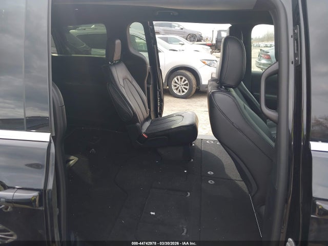 Продажа на аукционе авто 2026 Chrysler Pacifica Select, vin: 2C4RC1BG0TR197468, номер лота: 44742978