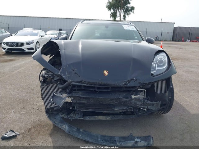 Porsche MACAN S 2016 WP1AB2A53GLB49823 Image 13