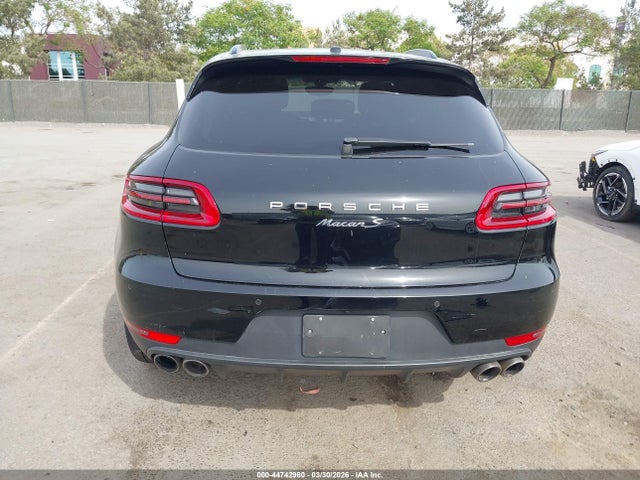 Porsche MACAN S 2016 WP1AB2A53GLB49823 Image 17