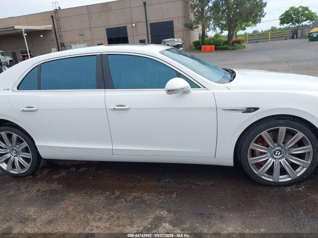 Bentley Flying Spur W12 2015 SCBEC9ZA9FC041217 Image 13