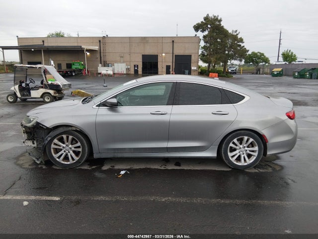 2015 Chrysler 200 Limited მანქანა იყიდება აუქციონზე, vin: 1C3CCCAB3FN746836, აუქციონის ნომერი: 44742987