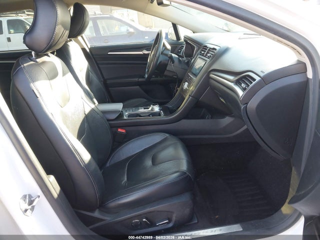 3FA6P0RUXJR102229 Ford Fusion Hybrid Titanium