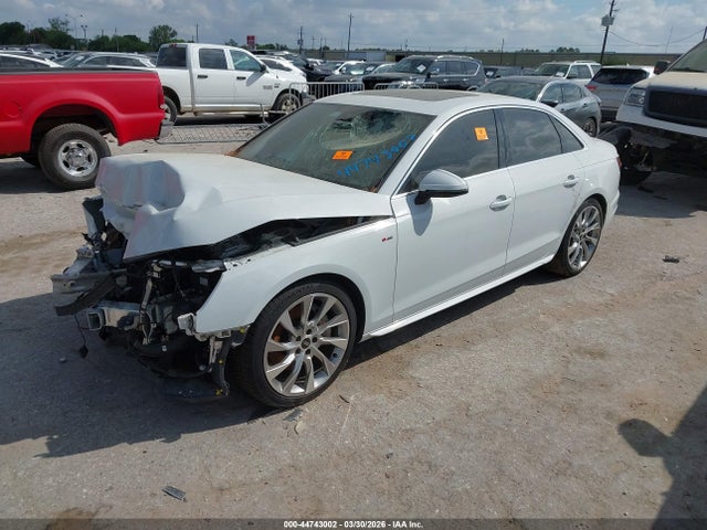 2021 AUDI A4 WAUEAAF44MA037195 Photo 1