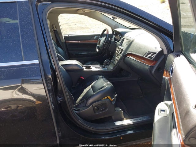 2010 Lincoln Mkt მანქანა იყიდება აუქციონზე, vin: 2LMHJ5FR5ABJ16345, აუქციონის ნომერი: 44743040