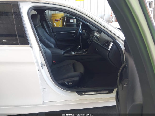 2018 Bmw 330i Xdrive მანქანა იყიდება აუქციონზე, vin: WBA8D9C53JEM33588, აუქციონის ნომერი: 44743052