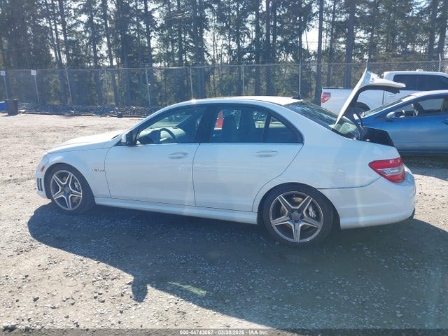 Продаж на аукціоні авто 2009 Mercedes-benz C 63 Amg, vin: WDDGF77X49F243030, номер лоту: 44743067