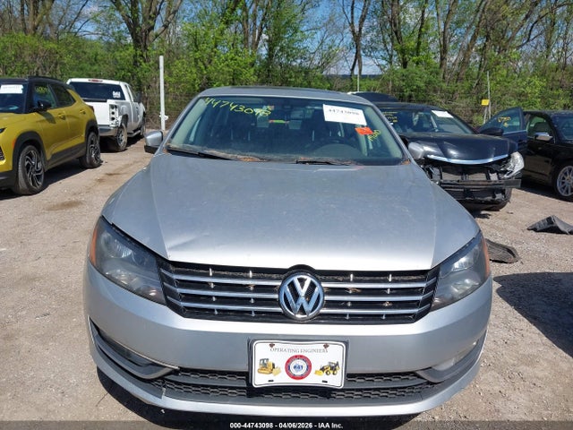 Продаж на аукціоні авто 2014 Volkswagen Passat 2.0l Tdi Sel Premium, vin: 1VWCN7A38EC098973, номер лоту: 44743098