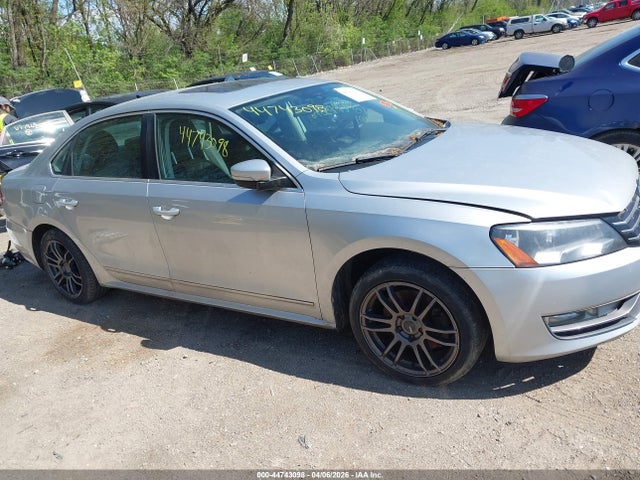 Продаж на аукціоні авто 2014 Volkswagen Passat 2.0l Tdi Sel Premium, vin: 1VWCN7A38EC098973, номер лоту: 44743098