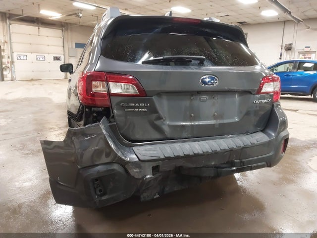 Продажа на аукционе авто 2018 Subaru Outback 2.5i Limited, vin: 4S4BSANC5J3202498, номер лота: 44743100