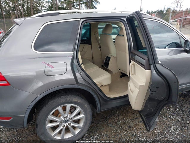 Продаж на аукціоні авто 2014 Volkswagen Touareg Tdi Sport, vin: WVGEP9BP3ED002000, номер лоту: 44743116
