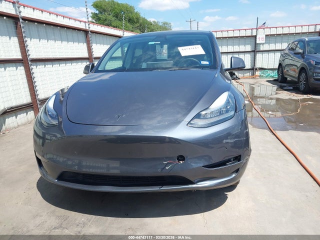Продаж на аукціоні авто 2021 Tesla Model Y Standard Range Rear-wheel Drive, vin: 5YJYGDED7MF114120, номер лоту: 44743117