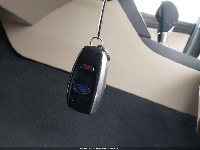 2018 Subaru Outback 2.5i Limited მანქანა იყიდება აუქციონზე, vin: 4S4BSANC0J3285614, აუქციონის ნომერი: 44743121
