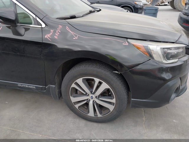2018 Subaru Outback 2.5i Limited მანქანა იყიდება აუქციონზე, vin: 4S4BSANC0J3285614, აუქციონის ნომერი: 44743121