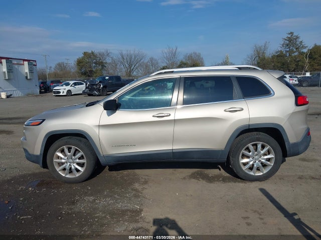 44743171 :رقم المزاد ، 1C4PJMDS3FW685745 vin ، 2015 Jeep Cherokee Limited مزاد بيع