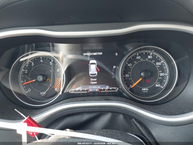 44743171 :رقم المزاد ، 1C4PJMDS3FW685745 vin ، 2015 Jeep Cherokee Limited مزاد بيع