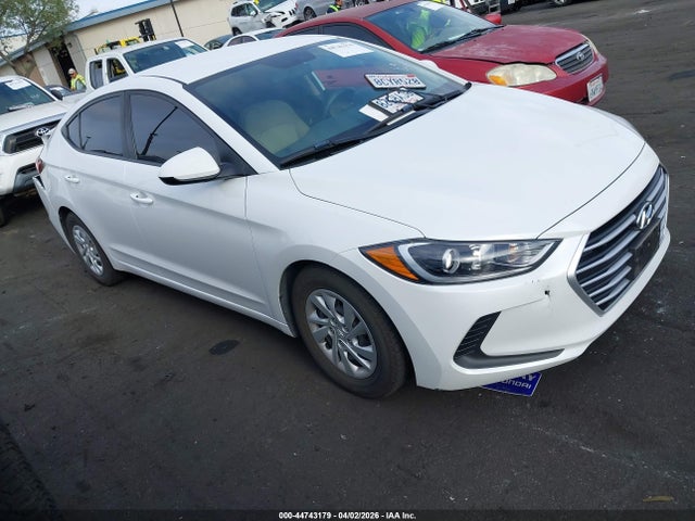 5NPD74LF1JH332196 Hyundai ELANTRA SE