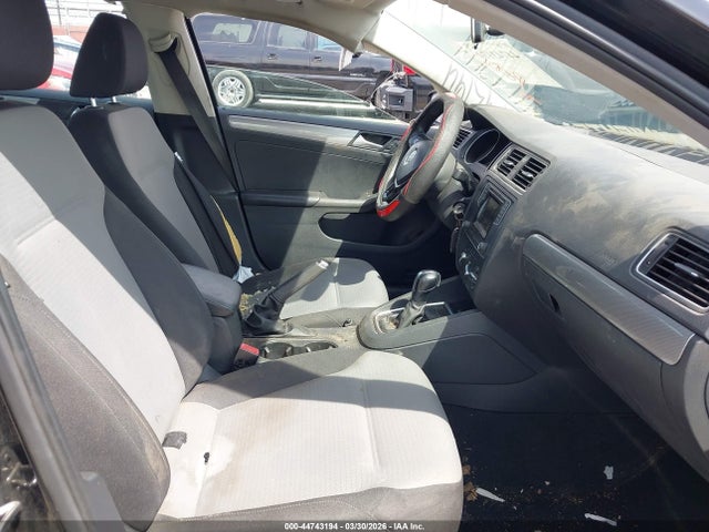 2018 VOLKSWAGEN JETTA 3VW2B7AJ5JM208258 Photo 4