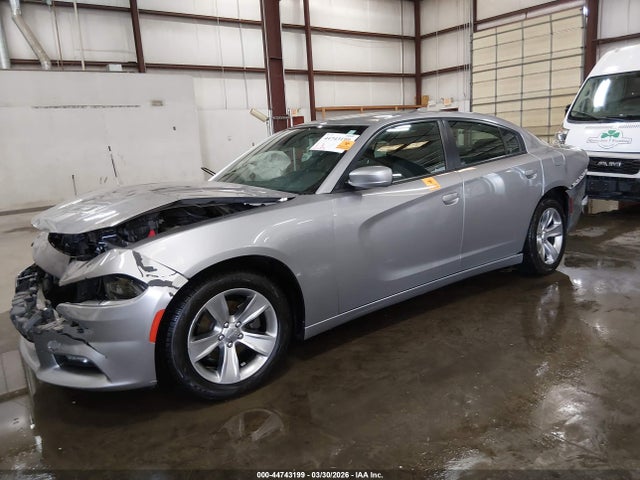 2C3CDXHG6JH152099 Dodge Charger Sxt Plus Rwd