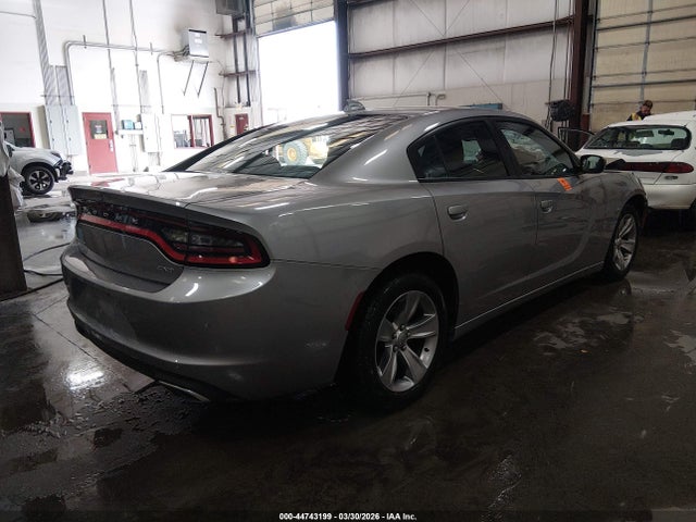 2C3CDXHG6JH152099 Dodge Charger Sxt Plus Rwd
