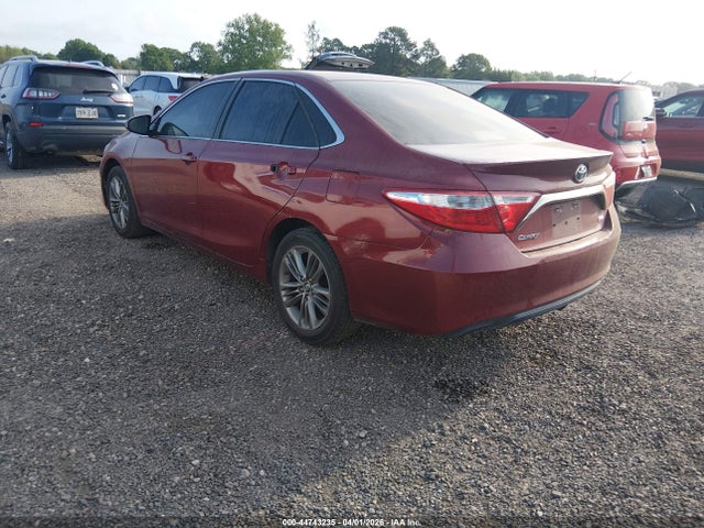 Aukcja sprzedaży 2015 Toyota Camry Se, vin: 4T1BF1FKXFU910015, numer aukcji: 44743235