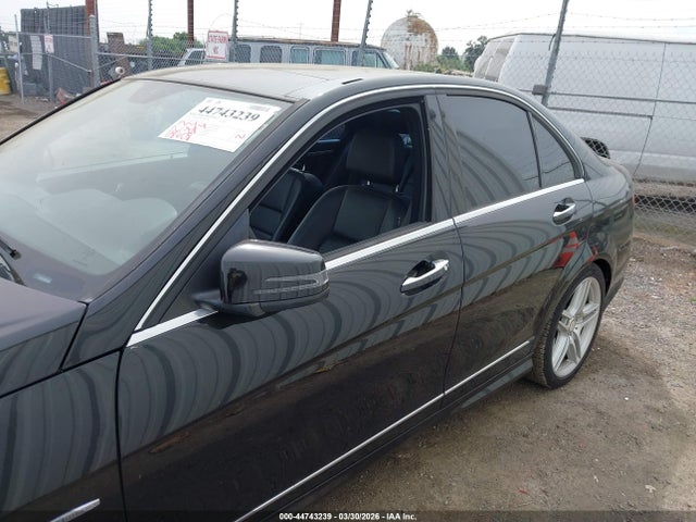 Aukcja sprzedaży 2012 Mercedes-benz C 250 Sport, vin: WDDGF4HB0CA600953, numer aukcji: 44743239