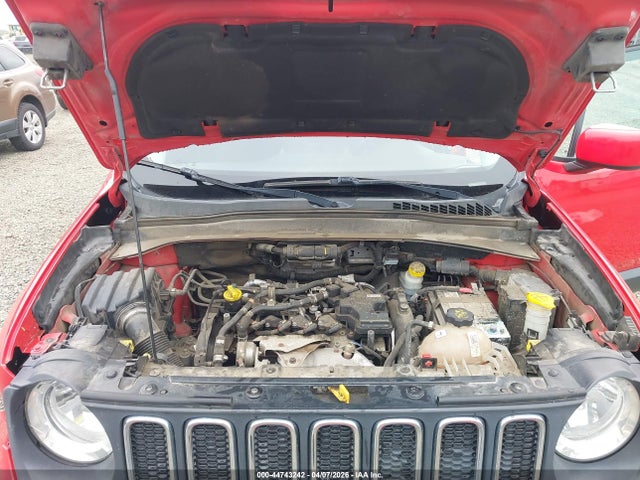 ZACCJABH1FPB95709 Jeep Renegade Latitude