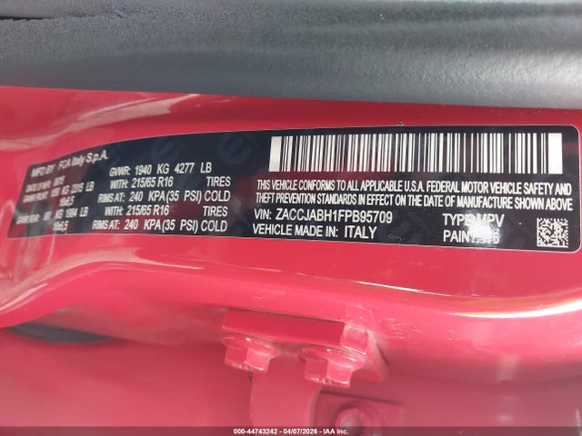ZACCJABH1FPB95709 Jeep Renegade Latitude