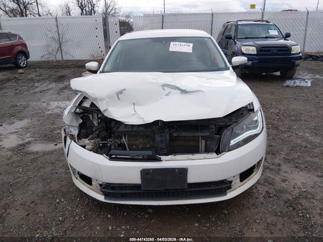 1VWBP7A39EC006341 Volkswagen Passat 2.5l Se